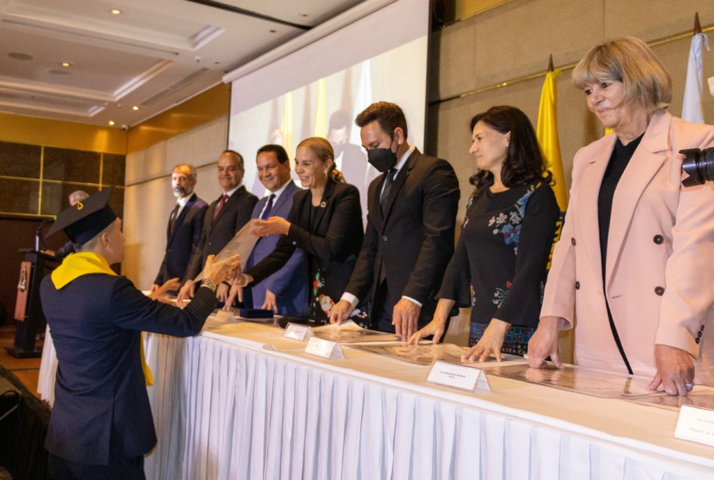Ceremonia de Grados TAFV 2022-2 (6)