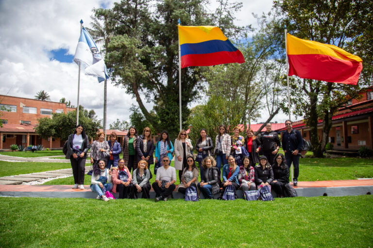 ACTIVIDAD COLEGIOS CORPAS CONECTA